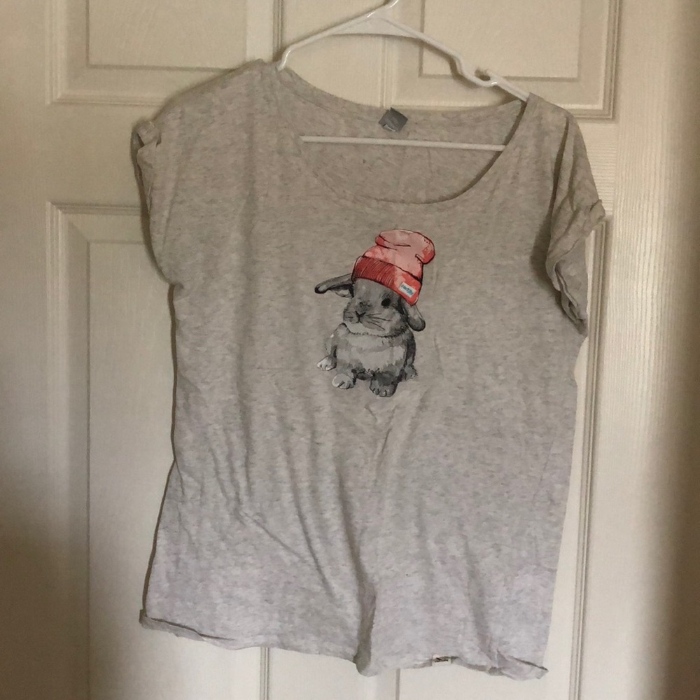 Cute shirt with rabbit print